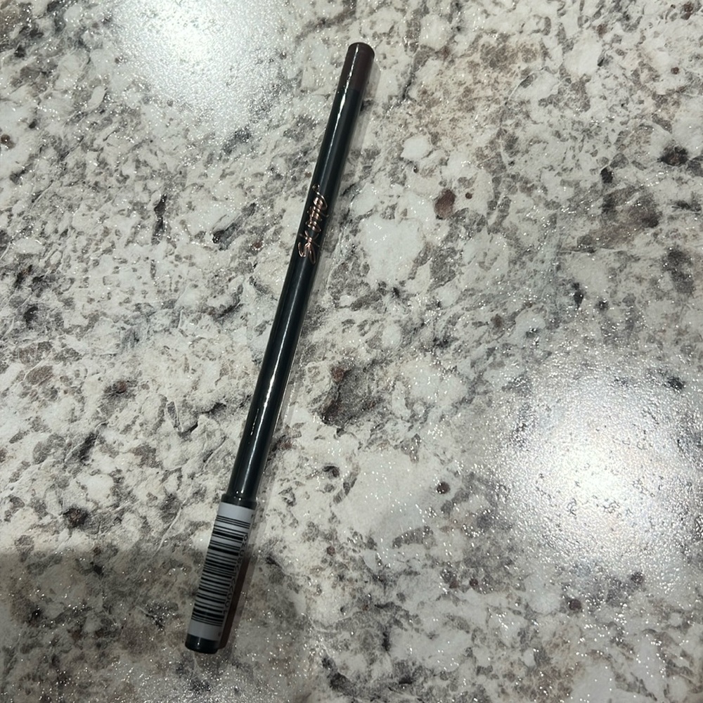 Skone Luxe lip liner